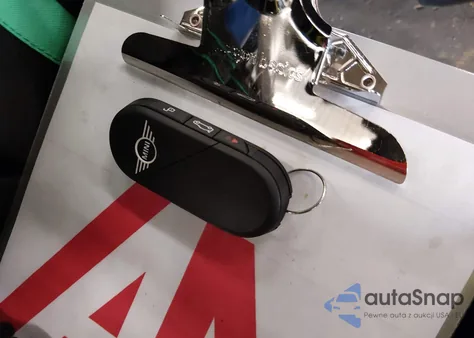 2025 Mini Hardtop Cooper z USA, uszkodzony, nr VIN WMW13GD02S2X04672